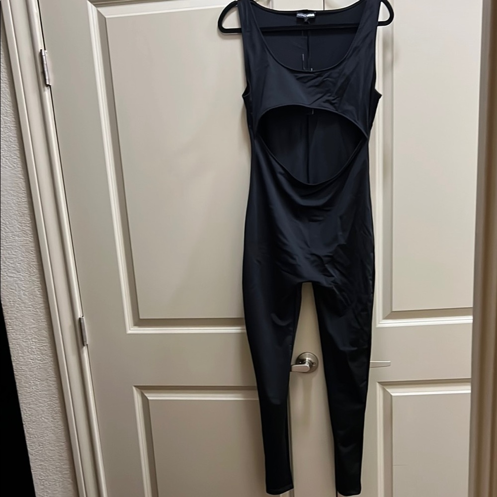 New FashionNova Sleek Black Jumpsuit Size XL